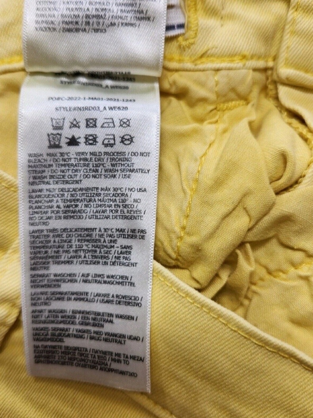 Guess Boys Shorts Size 6 Bright Yellow Cuffed Smart Organic Cotton NWT 30 - Picture 8 of 9